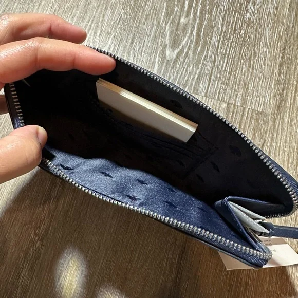 Kate Spade Medium L-Zip Wristlet Wallet Two Block Blue - Picture 4 of 4